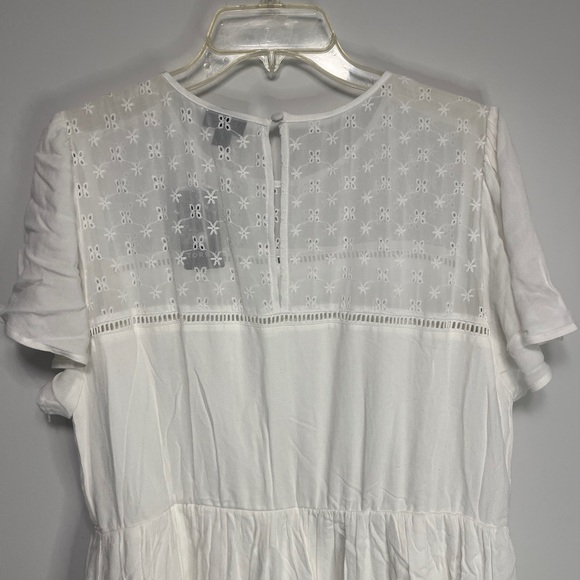 Torrid NWT Eyelet Top Key Hole Neck Dress - Picture 8 of 9